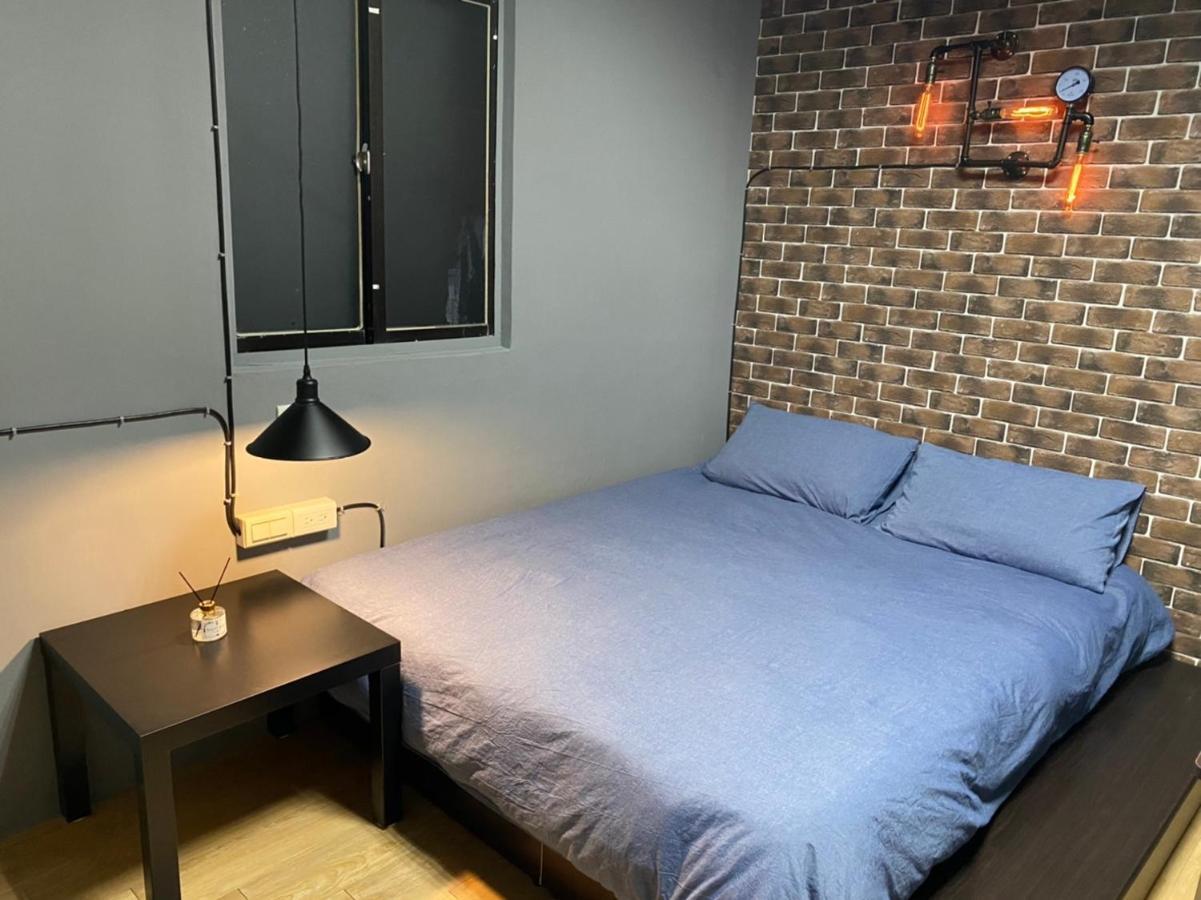Ruifang Travelers Backpackers Inn New Taipei City Exterior photo