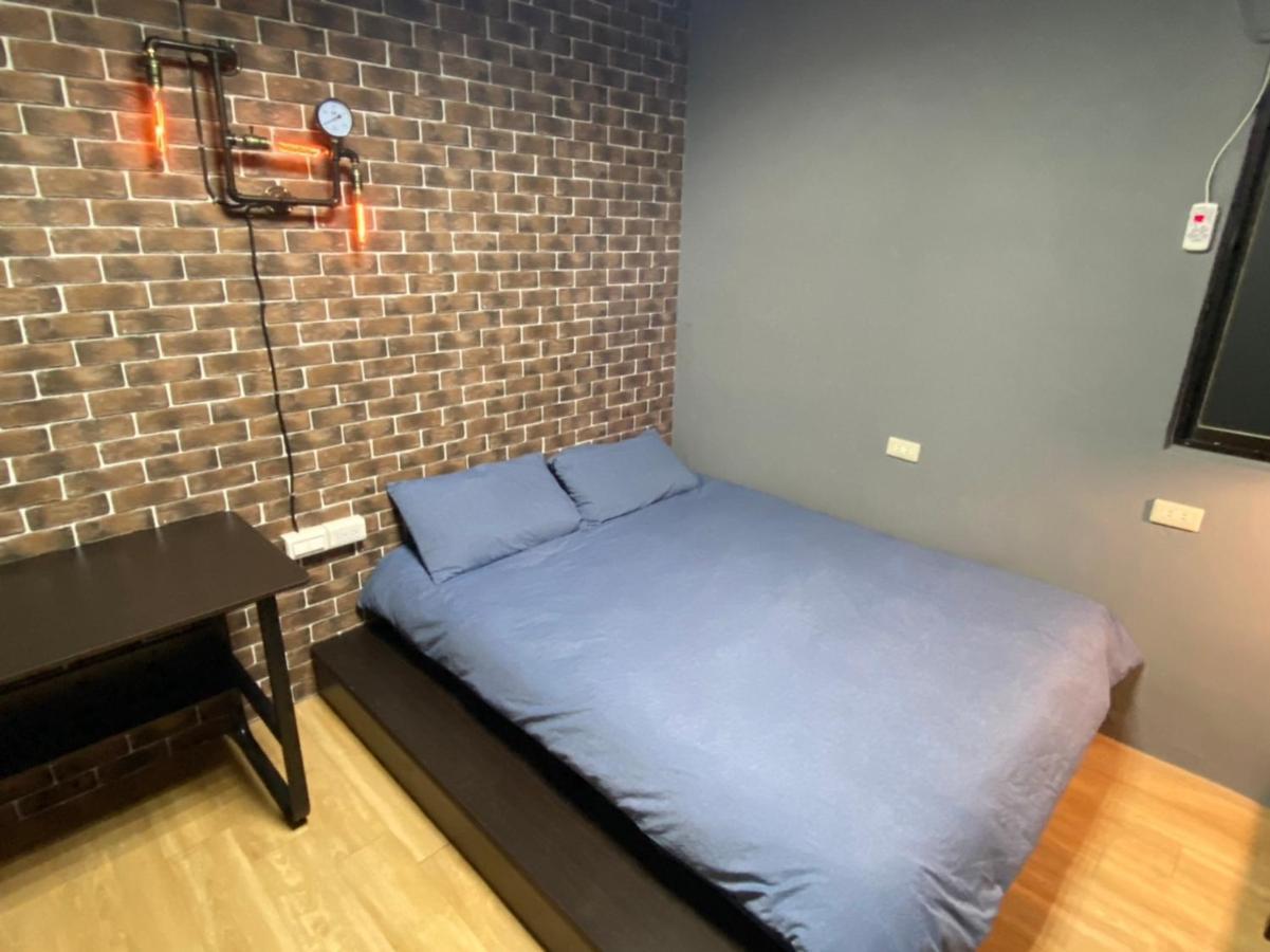 Ruifang Travelers Backpackers Inn New Taipei City Exterior photo